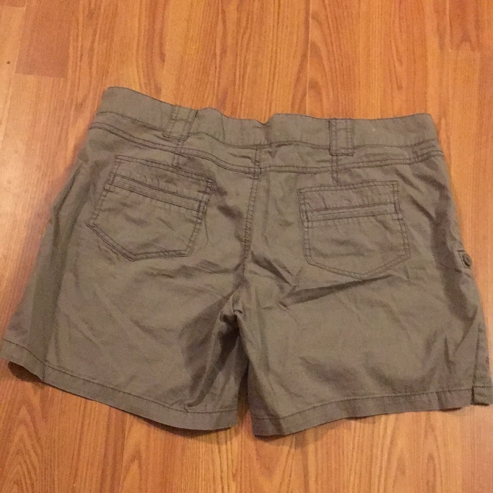 Mossimo Short Lowest Rise Shorts size 17 (I) - Picture 4 of 4